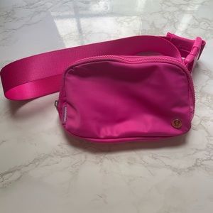 Lululemon Sonic Pink Everywhere Belt Bag